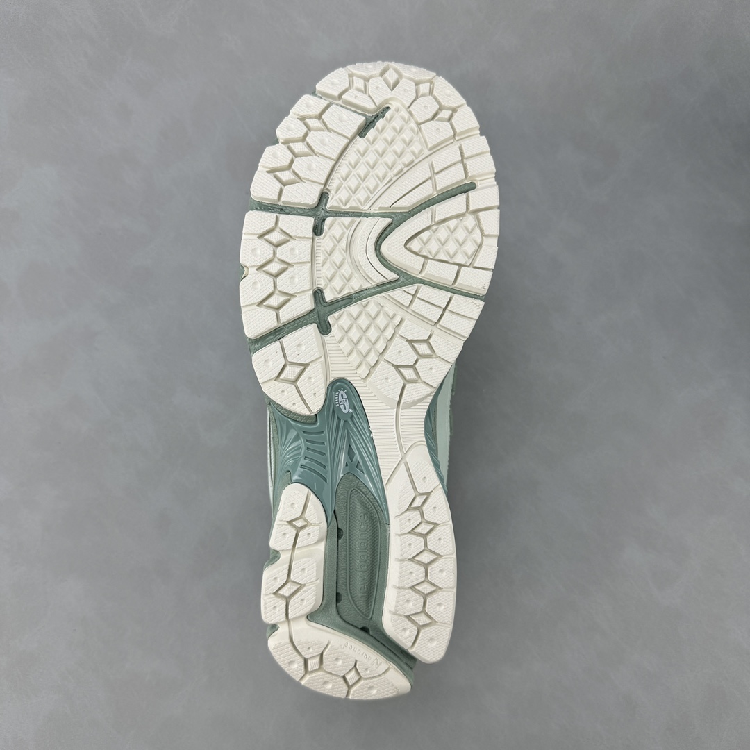 New Balance NB 1906R